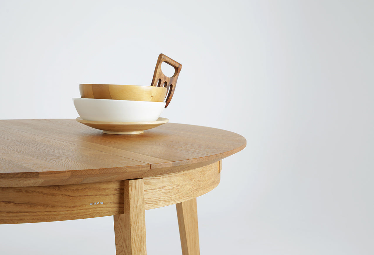 Idealny stół okrągły? Przewodnik po funkcjonalności i modelach MILONI