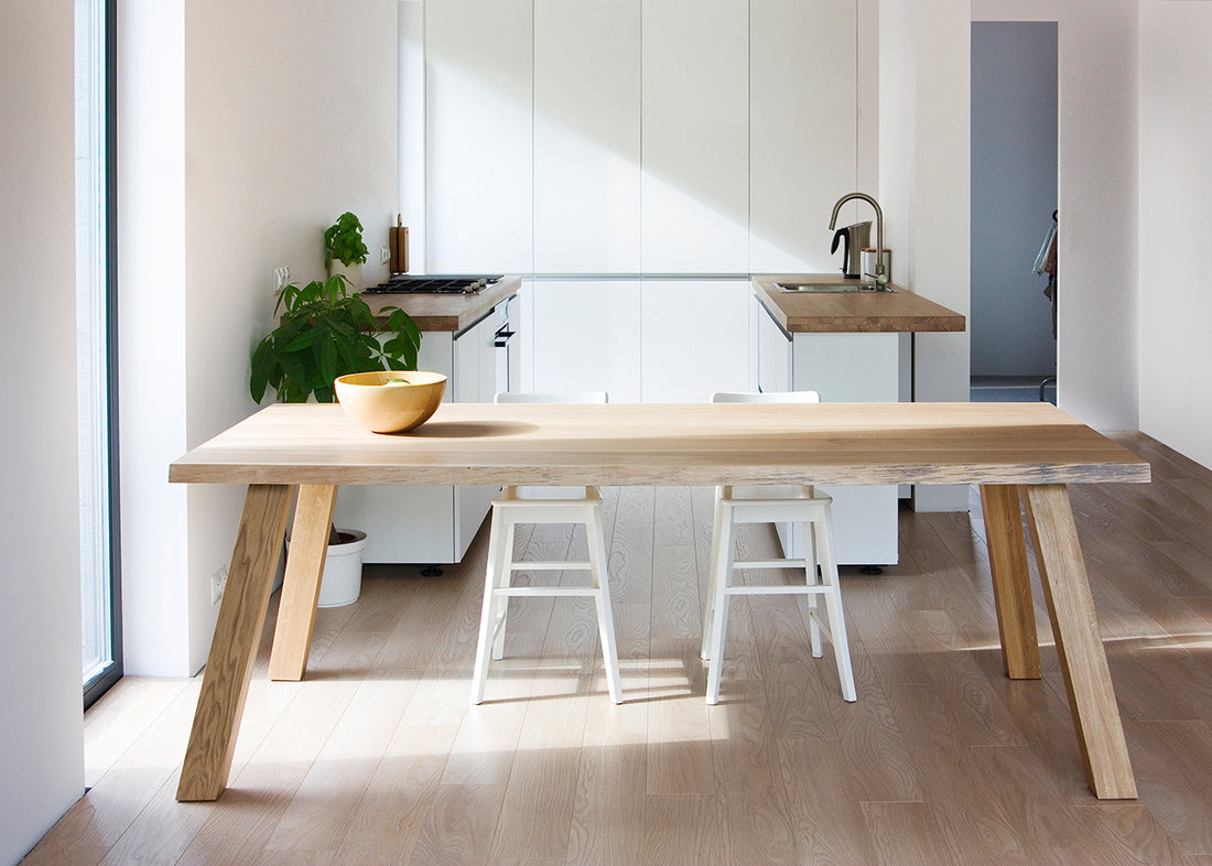 Dlaczego stoły drewniane?